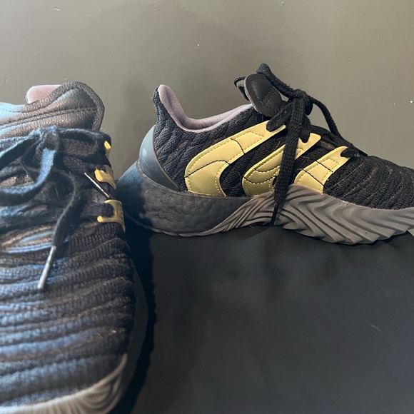 Adidas - Picture 6 of 9